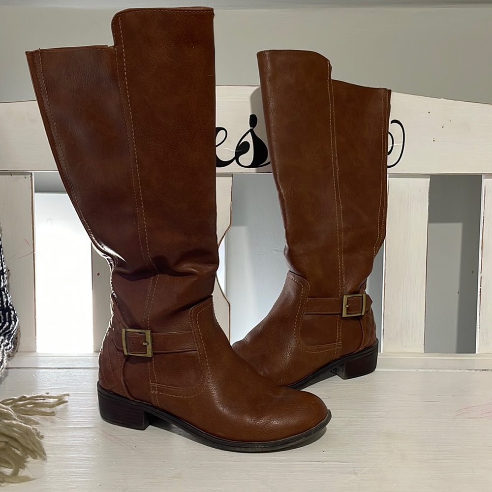 Arizona Tall Woman Boots faux brown leather in size 7